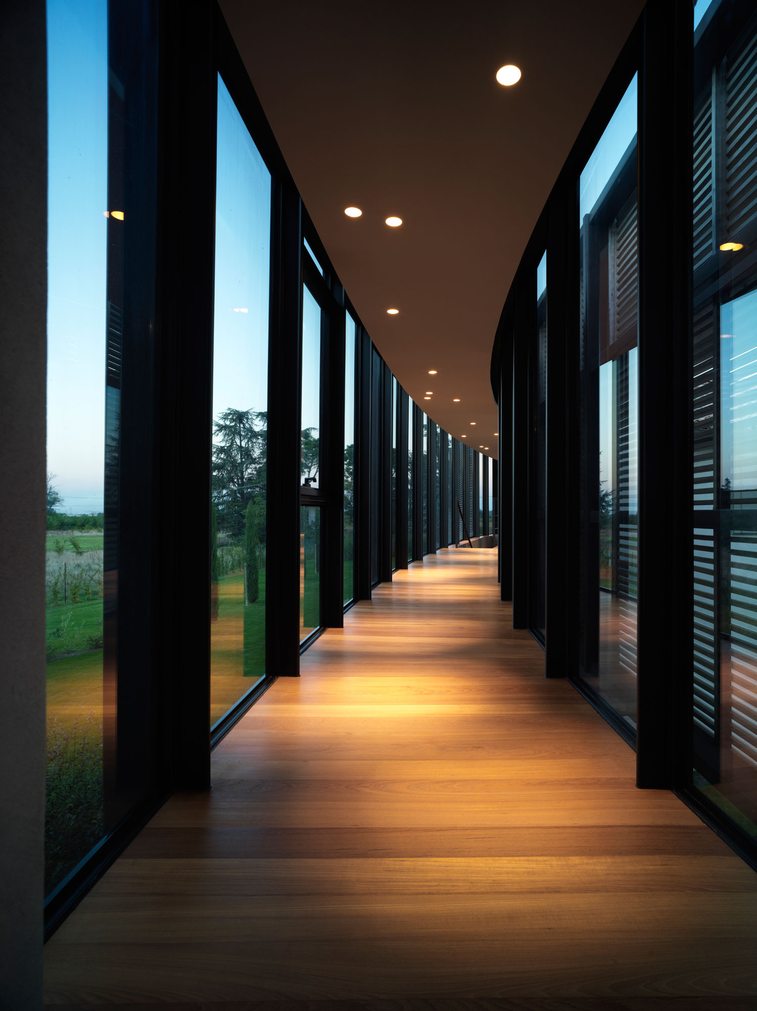 An Exquisite Contemporary Home with Simple Shapes, Clean Lines and Transparency in Faenza, Italy by Bartoletti Cicognani (13)