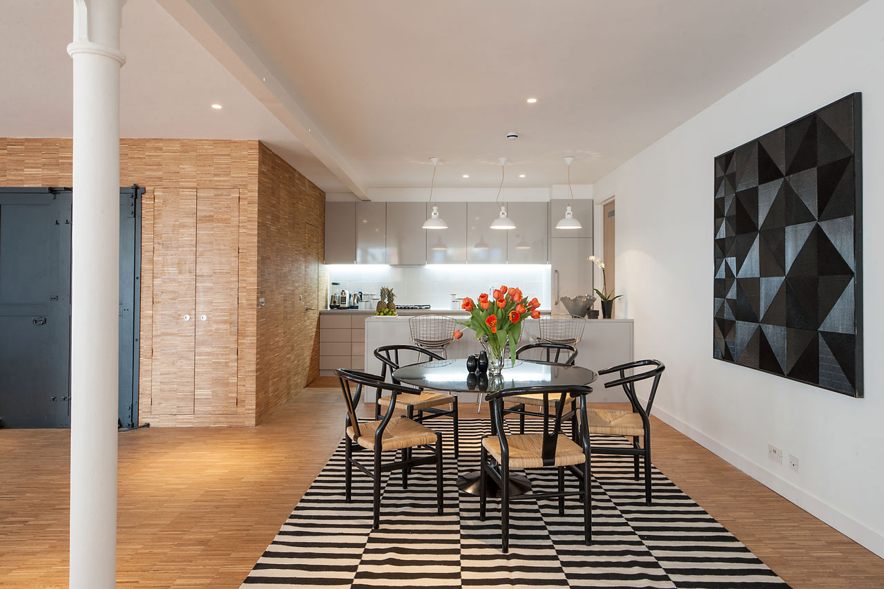 An Industrial Warehouse Converted into a Spacious Contemporary Penthouse in London by SIRS (5)