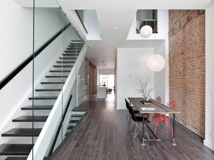 An Old Historic House Turned Into a Bright and Airy Modern Home in Toronto