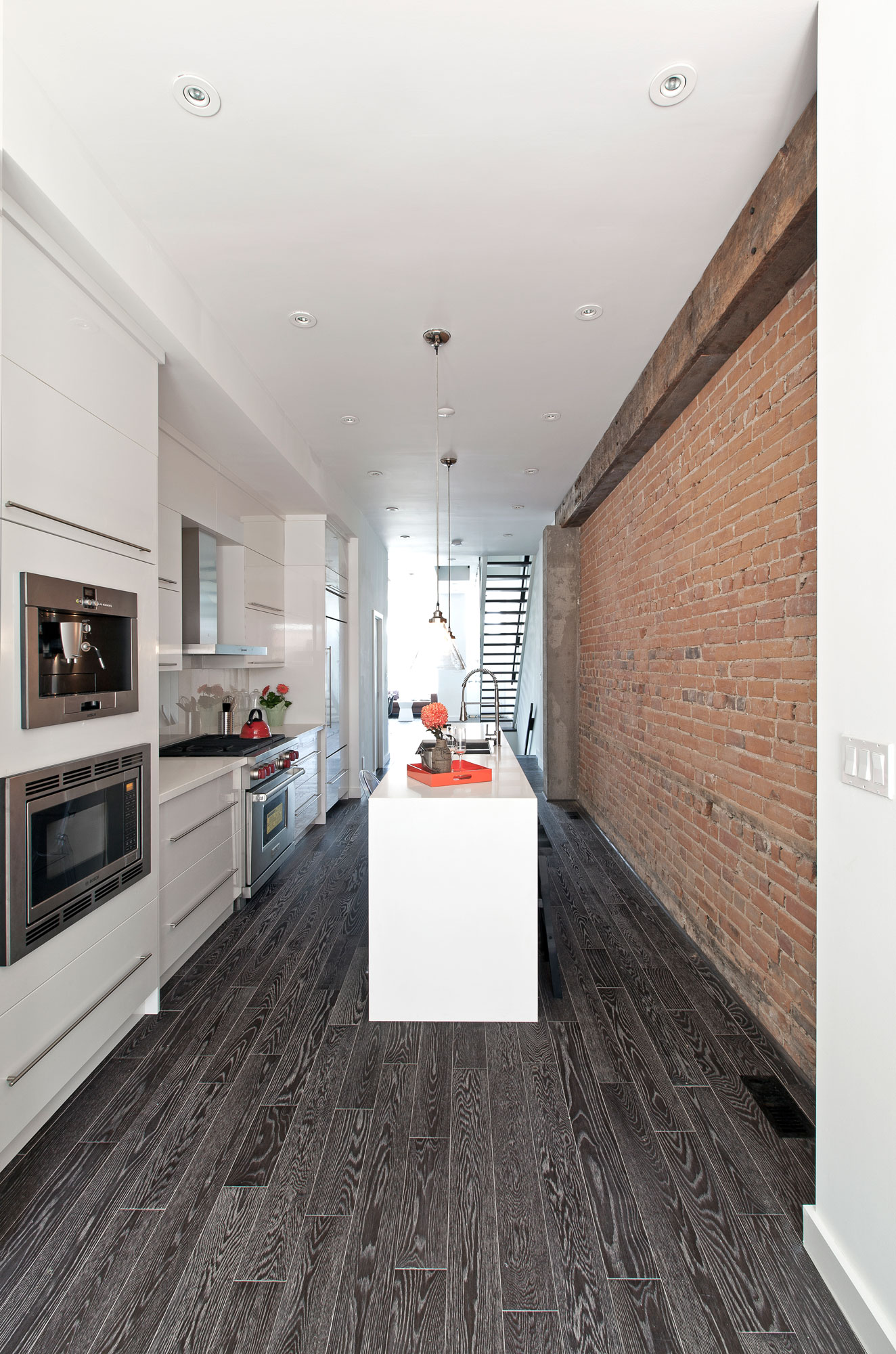 An Old Historic House Turned Into a Bright and Airy Modern Home in Toronto by rzlbd (3)
