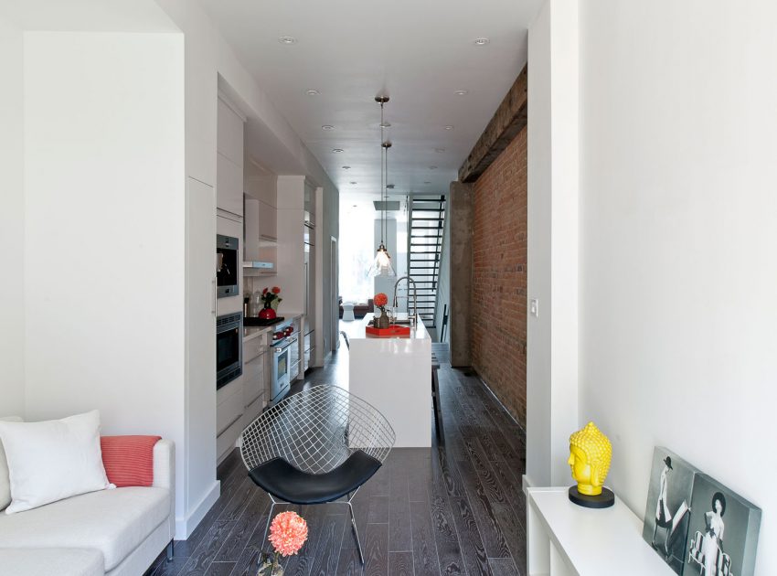 An Old Historic House Turned Into a Bright and Airy Modern Home in Toronto by rzlbd (4)