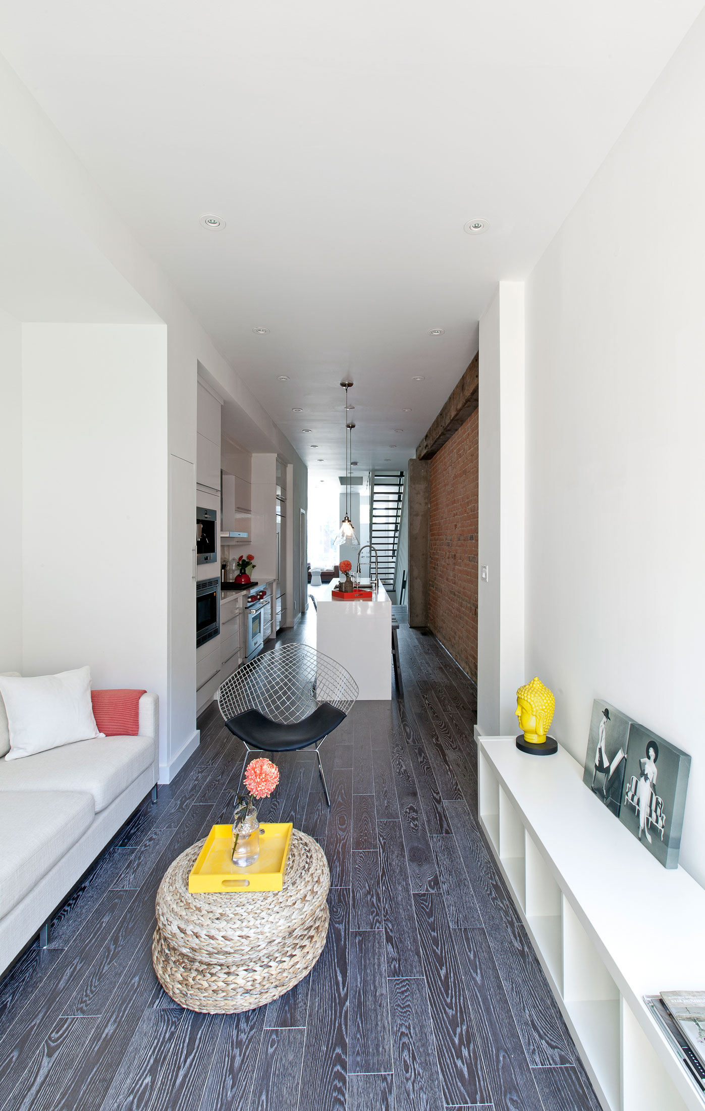 An Old Historic House Turned Into a Bright and Airy Modern Home in Toronto by rzlbd (4)