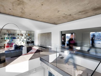 An Urban Contemporary Home with Elegant and Industrial Twist in Montreal, Canada