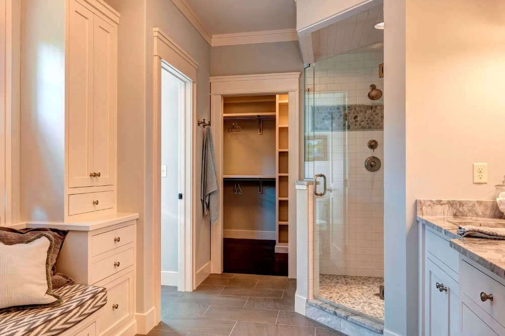 A Beautiful Contemporary Home Showcases Warm and Inviting Style in Pennsylvania by Farinelli Construction (27)