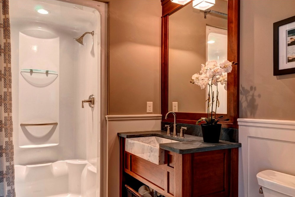 A Beautiful Contemporary Home Showcases Warm and Inviting Style in Pennsylvania by Farinelli Construction (28)