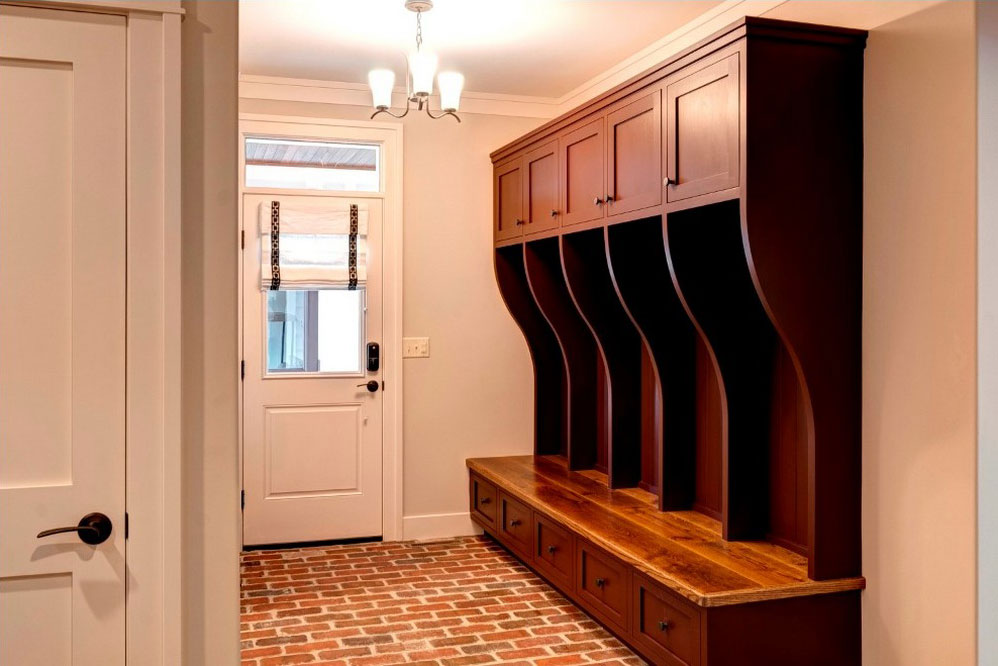 A Beautiful Contemporary Home Showcases Warm and Inviting Style in Pennsylvania by Farinelli Construction (8)