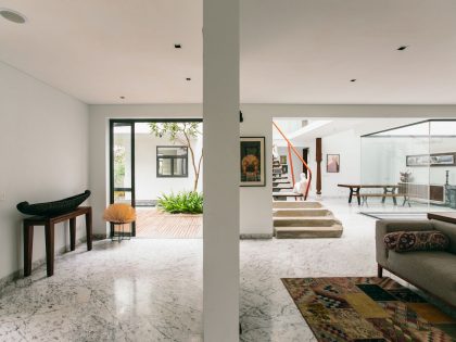 A Beautiful Contemporary House with Simplicity and Elegance in Bangalore, India by Abin Design Studio (11)