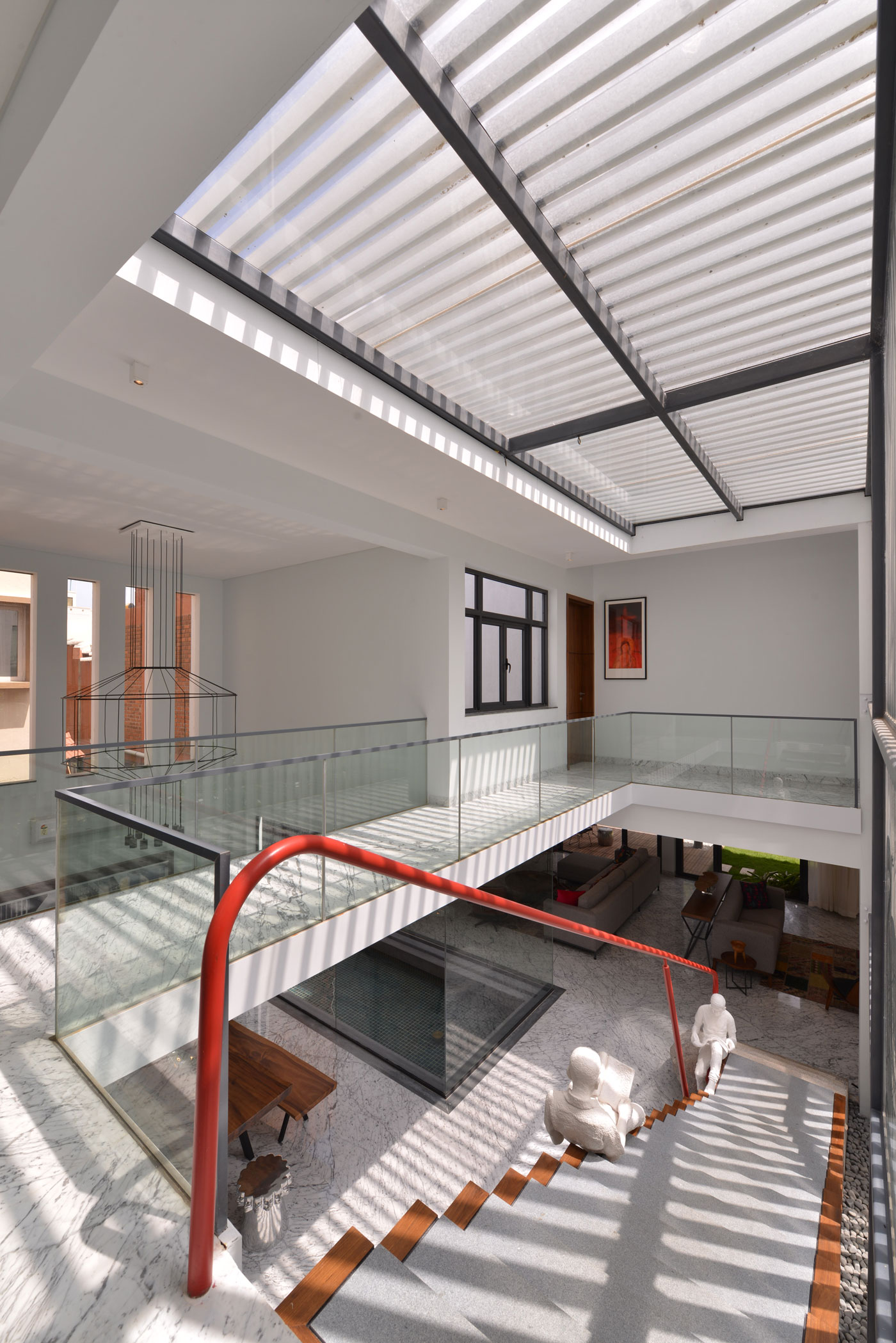 A Beautiful Contemporary House with Simplicity and Elegance in Bangalore, India by Abin Design Studio (18)