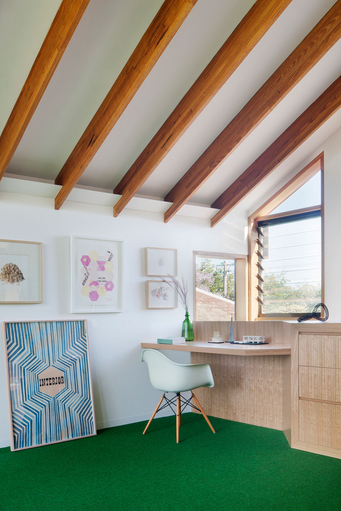 A Beautiful Contemporary House with Transparent Rear Facade in Northcote by BKK Architects (12)