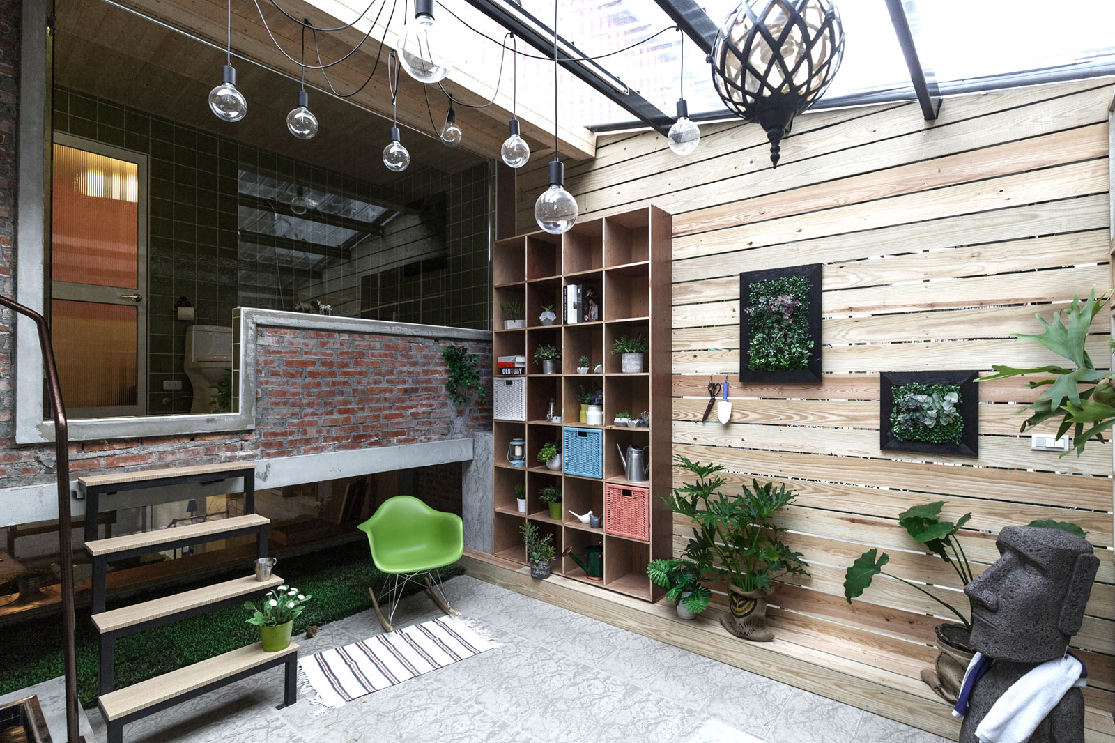 A Beautiful Home with an Interior Full of Light and Open Spaces in Pingtung City, Taiwan by House Design (10)