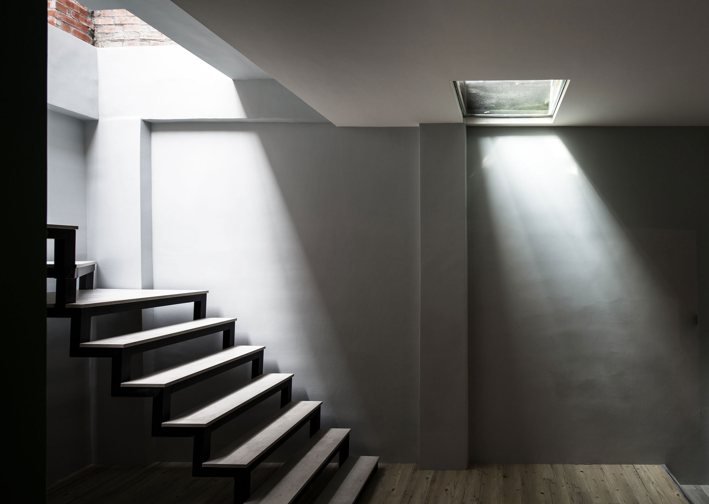 A Beautiful Home with an Interior Full of Light and Open Spaces in Pingtung City, Taiwan by House Design (18)