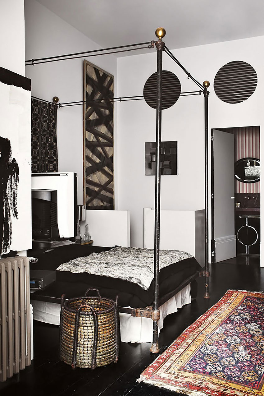 A Beautiful and Eclectic Apartment Full of Contrasts in Madrid, Spain by Lorenzo Castillo (9)
