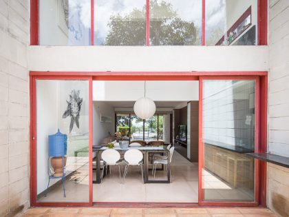 A Bright Contemporary Home From Concrete, Metal and Glass in Brasilia by LAB606 (11)