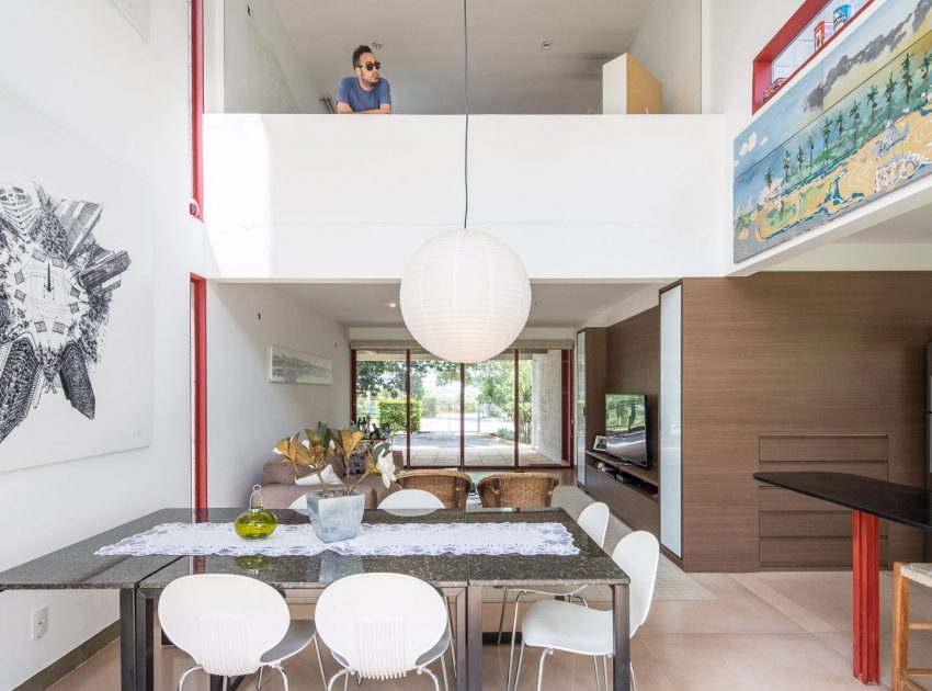 A Bright Contemporary Home From Concrete, Metal and Glass in Brasilia by LAB606 (13)