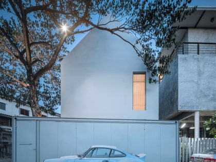 A Bright Contemporary Home for an Avid Car Collector in Bangkok by BROWNHOUSES Company Limited (23)