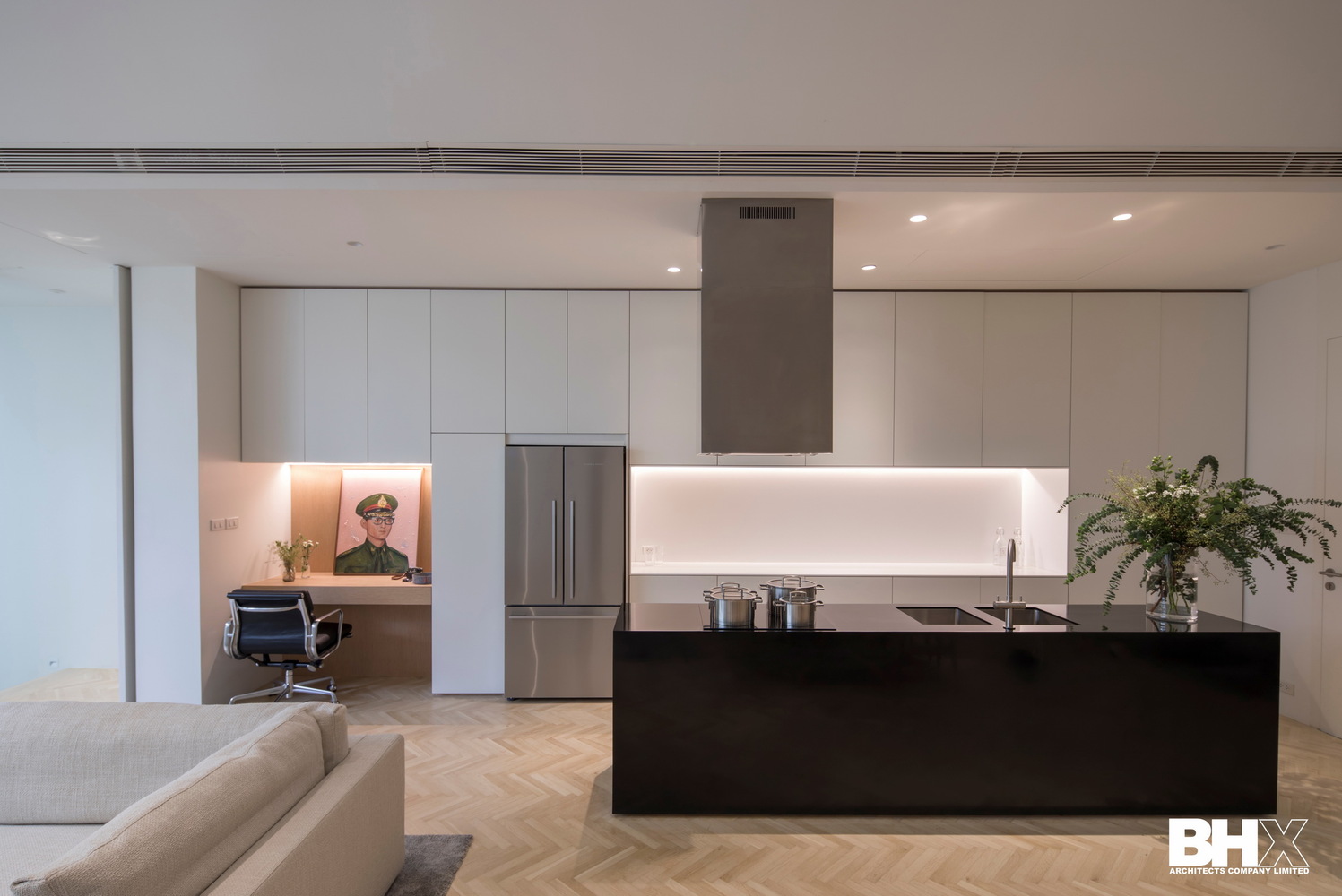 A Bright Contemporary Home for an Avid Car Collector in Bangkok by BROWNHOUSES Company Limited (9)