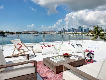 A Bright Modern Concrete Home with Beautiful and Transparent Arrangement on Biscayne Bay by [STRANG] Architecture (10)