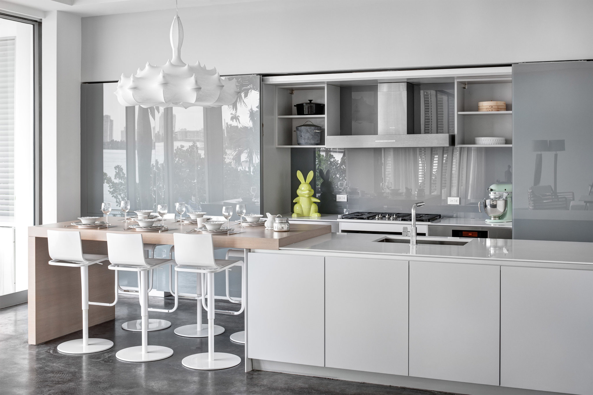 A Bright Modern Concrete Home with Beautiful and Transparent Arrangement on Biscayne Bay by [STRANG] Architecture (13)