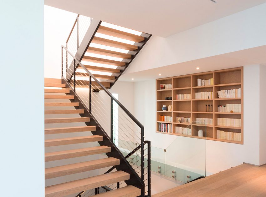 A Bright Modern Concrete Home with Beautiful and Transparent Arrangement on Biscayne Bay by [STRANG] Architecture (17)