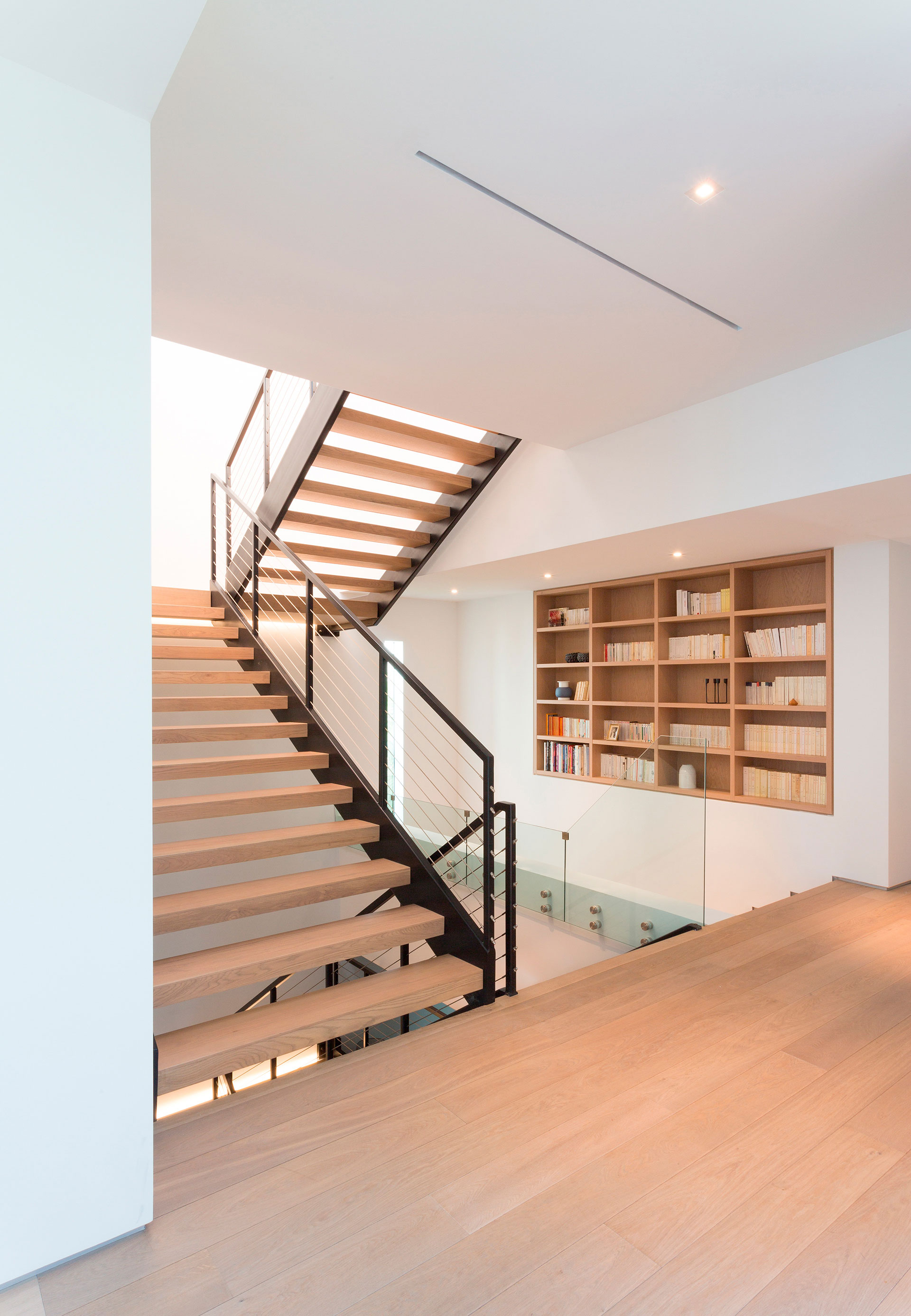 A Bright Modern Concrete Home with Beautiful and Transparent Arrangement on Biscayne Bay by [STRANG] Architecture (17)