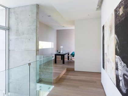 A Bright Modern Concrete Home with Beautiful and Transparent Arrangement on Biscayne Bay by [STRANG] Architecture (19)