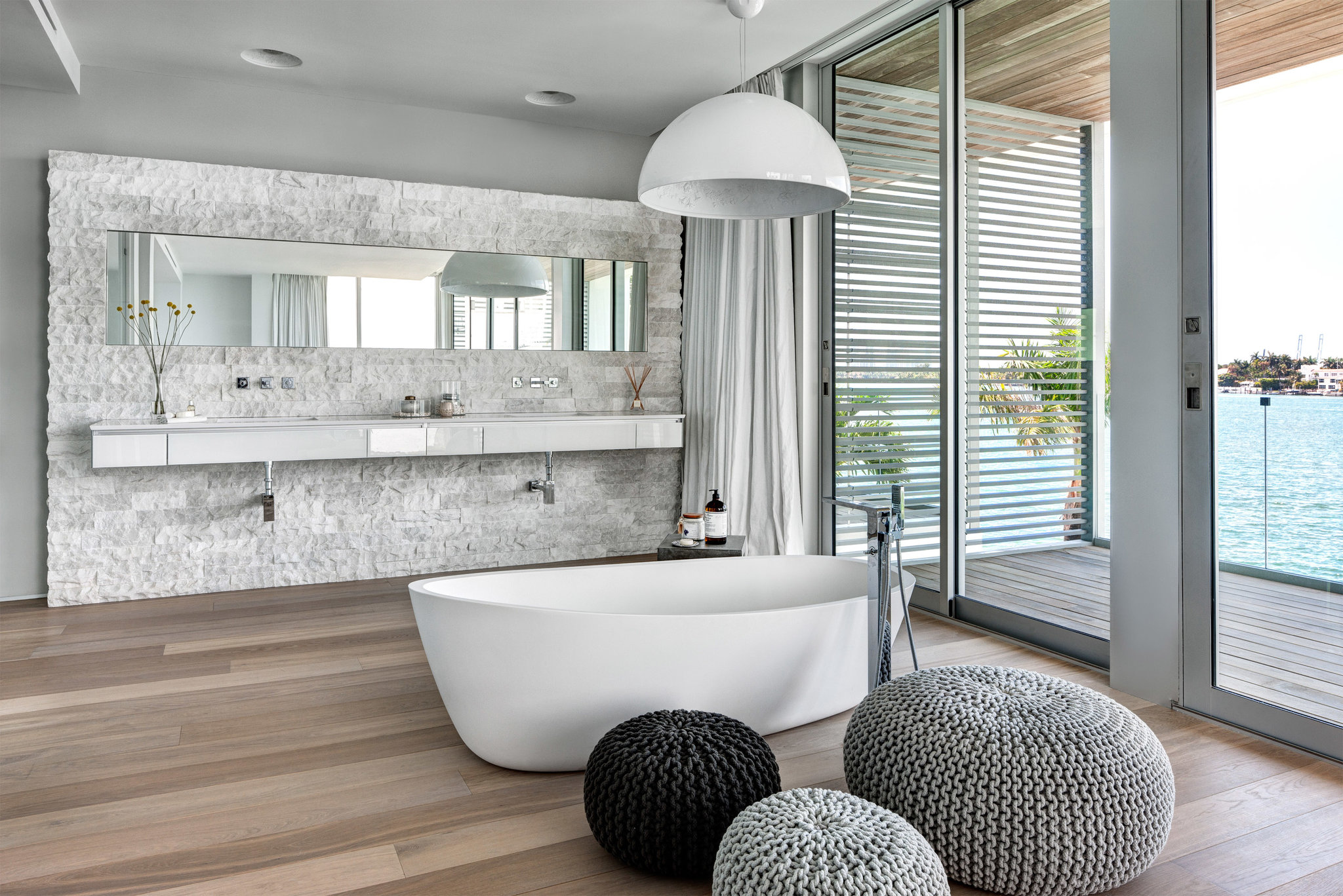 A Bright Modern Concrete Home with Beautiful and Transparent Arrangement on Biscayne Bay by [STRANG] Architecture (24)