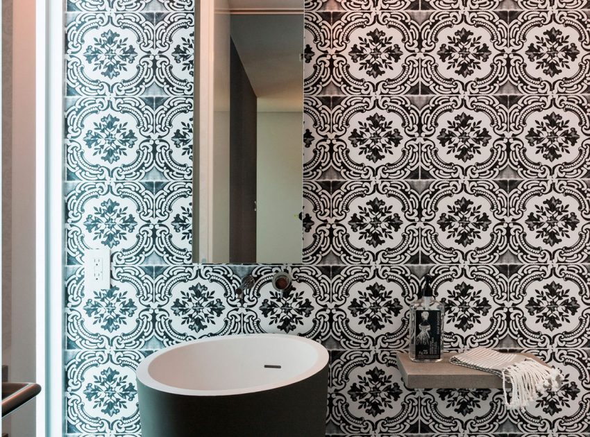 A Bright Modern Concrete Home with Beautiful and Transparent Arrangement on Biscayne Bay by [STRANG] Architecture (27)