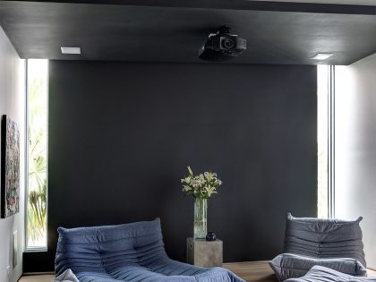 A Bright Modern Concrete Home with Beautiful and Transparent Arrangement on Biscayne Bay by [STRANG] Architecture (31)