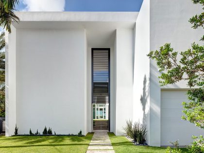 A Bright Modern Concrete Home with Beautiful and Transparent Arrangement on Biscayne Bay by [STRANG] Architecture (8)