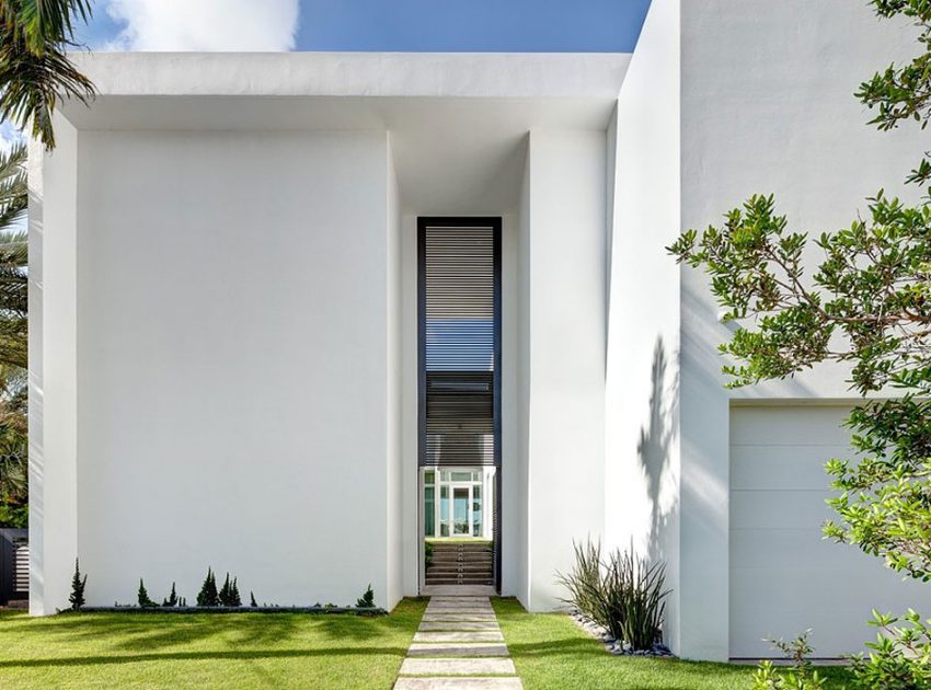 A Bright Modern Concrete Home with Beautiful and Transparent Arrangement on Biscayne Bay by [STRANG] Architecture (8)