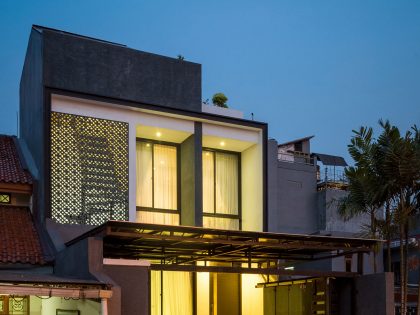 A Bright Modern House with Simple, Clean and Sleek Lines in Jakarta, Indonesia by DP+HS Architects (1)