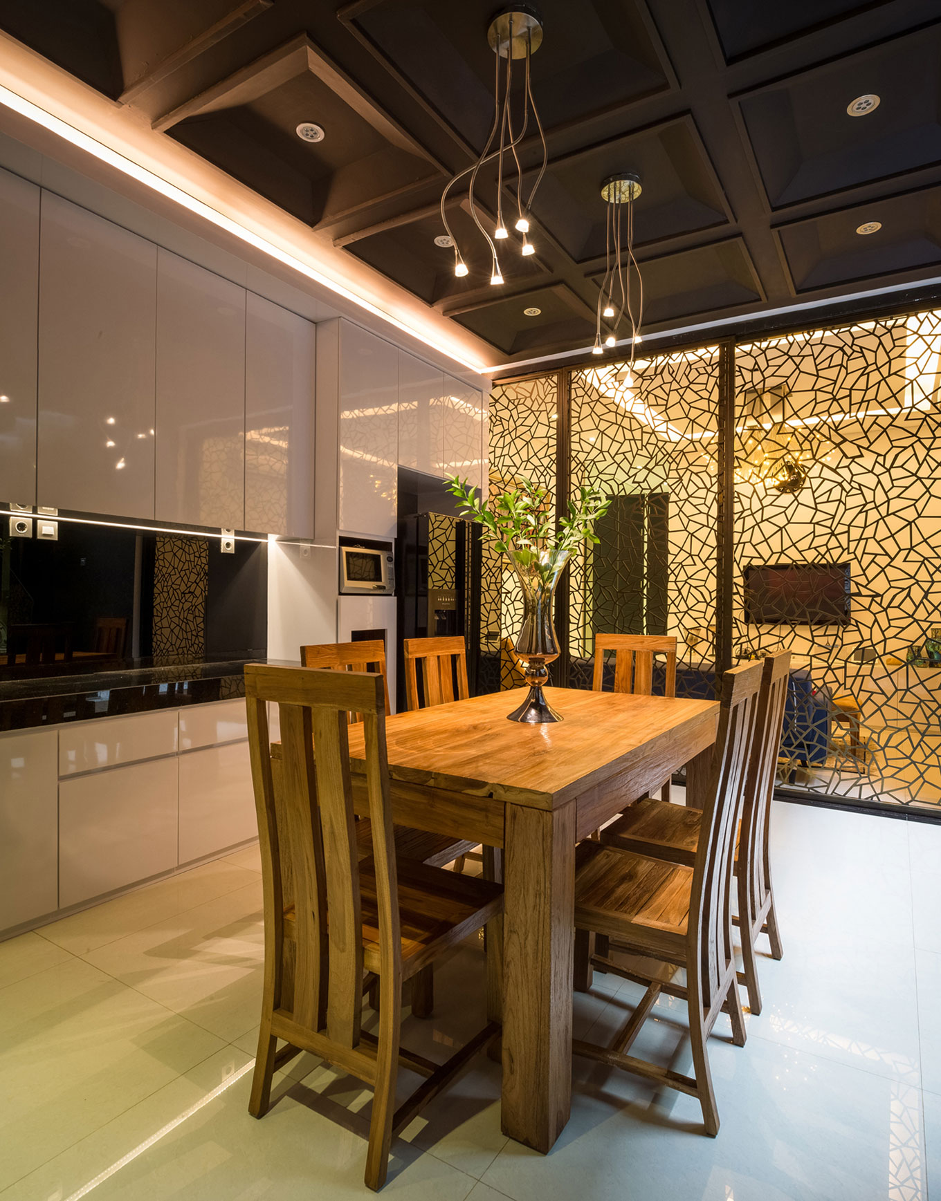 A Bright Modern House with Simple, Clean and Sleek Lines in Jakarta, Indonesia by DP+HS Architects (13)