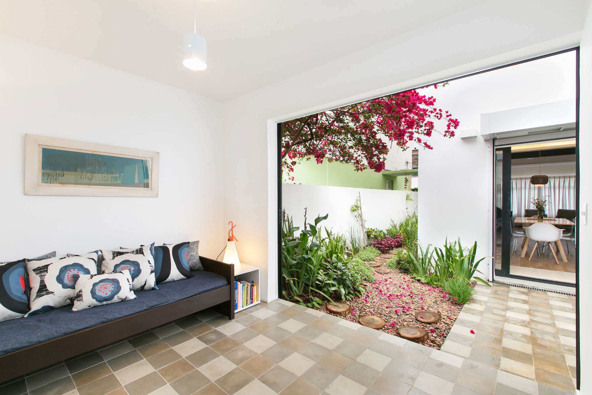 A Bright and Charming Home with Lots of Earthy Colors in São Paulo by DT Estúdio (8)