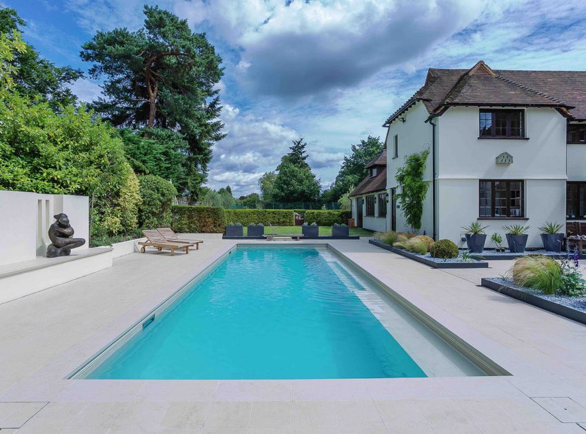 A Bright and Cheerful Modern Home with Courtyard Swimming Pool in Surrey, England by OB Architecture (2)