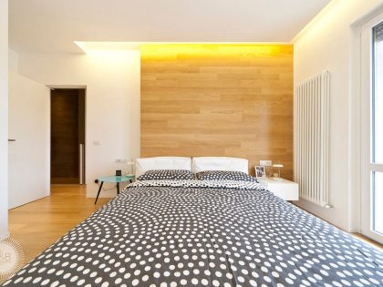 A Bright and Luminous Modern Apartment with Wood Accents in Bastia Umbra, Italy by Gianni Amantini (14)