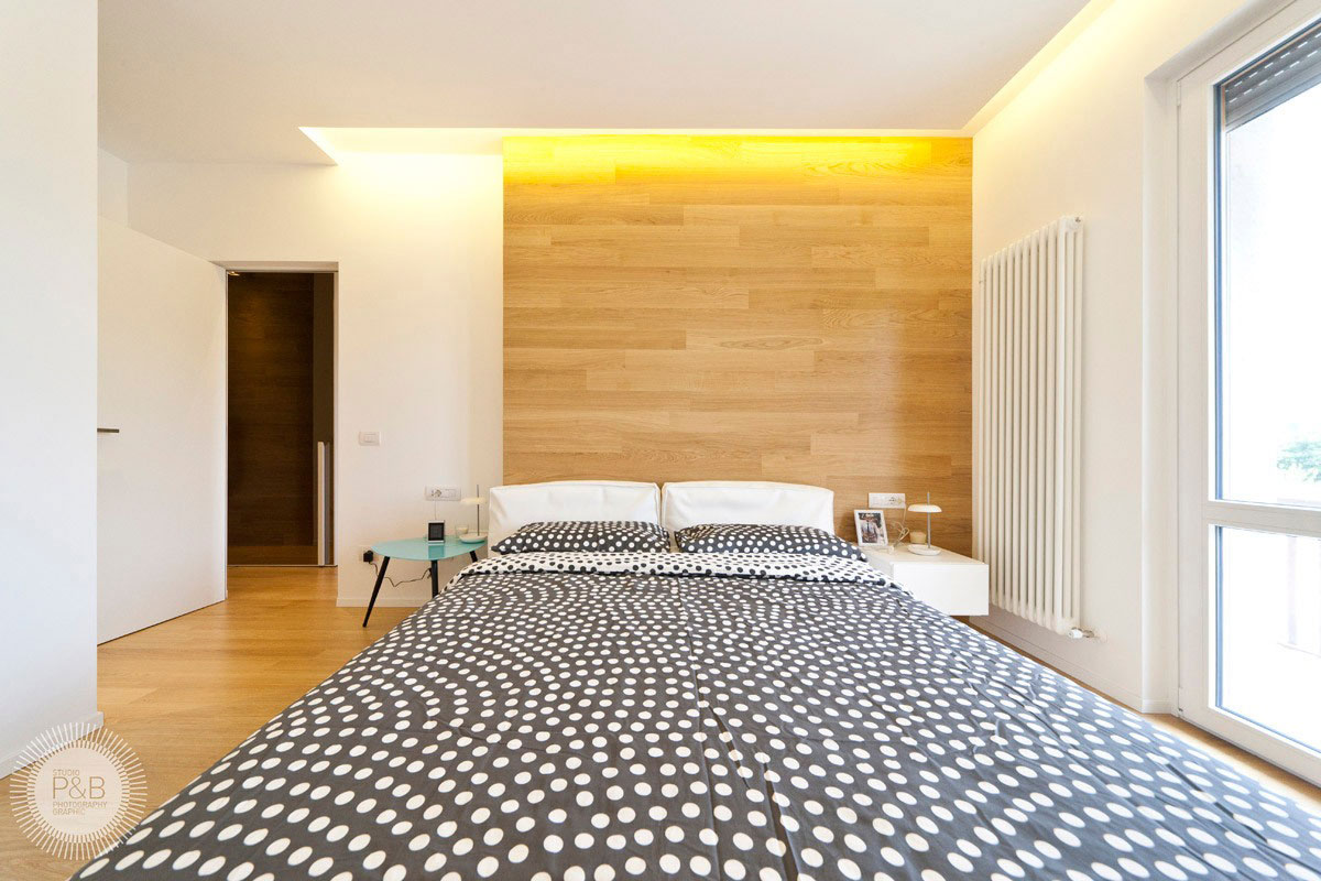 A Bright and Luminous Modern Apartment with Wood Accents in Bastia Umbra, Italy by Gianni Amantini (14)