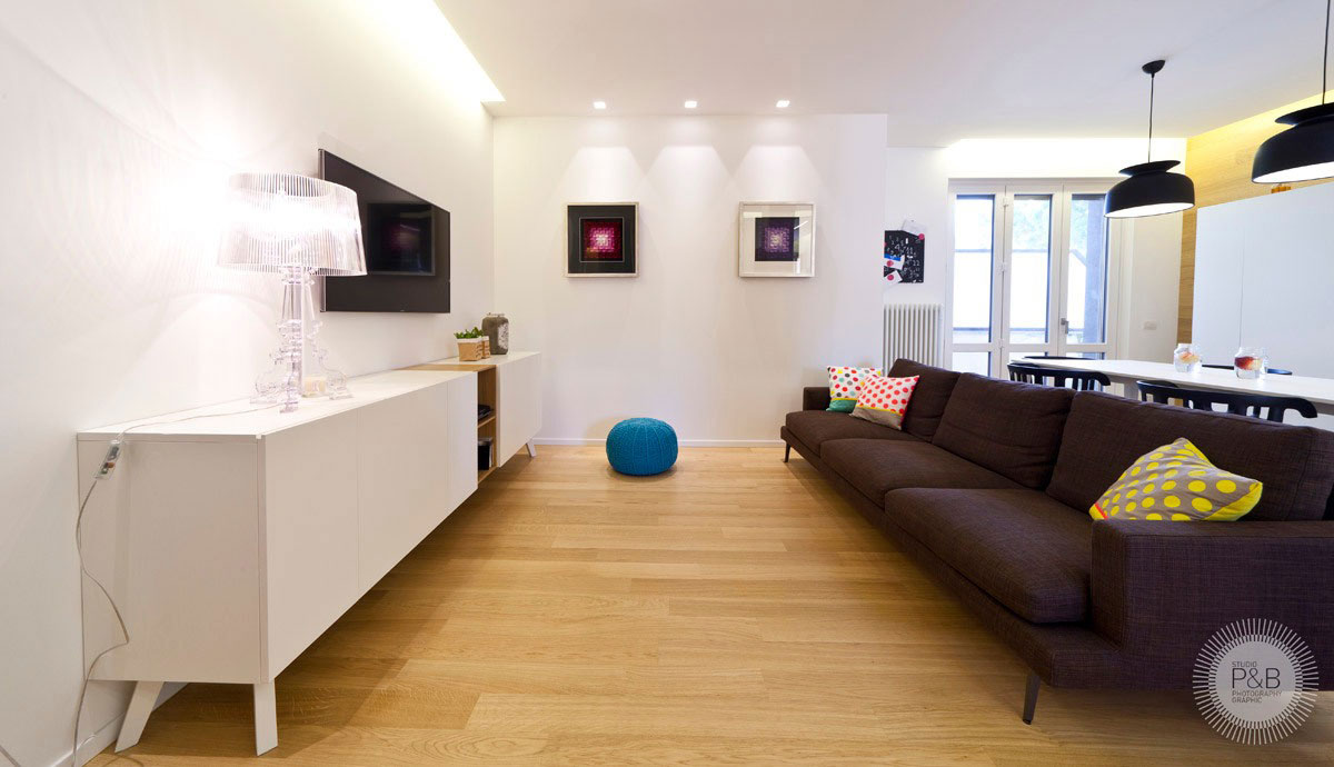 A Bright and Luminous Modern Apartment with Wood Accents in Bastia Umbra, Italy by Gianni Amantini (2)
