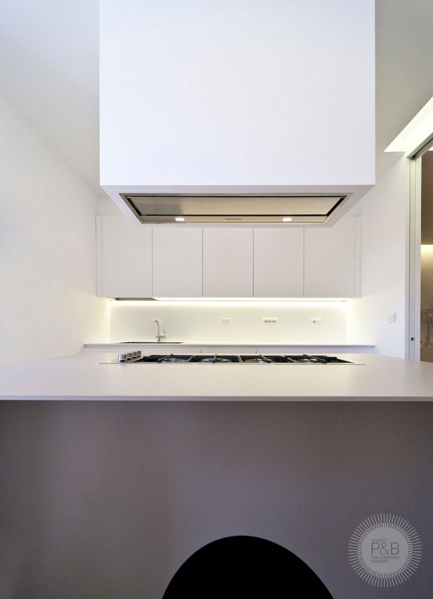 A Bright and Luminous Modern Apartment with Wood Accents in Bastia Umbra, Italy by Gianni Amantini (9)