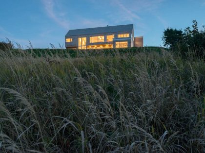 A Bright and Playful Contemporary Home Perched Atop the Hillside of Inverness, Canada by Omar Gandhi Architect (14)