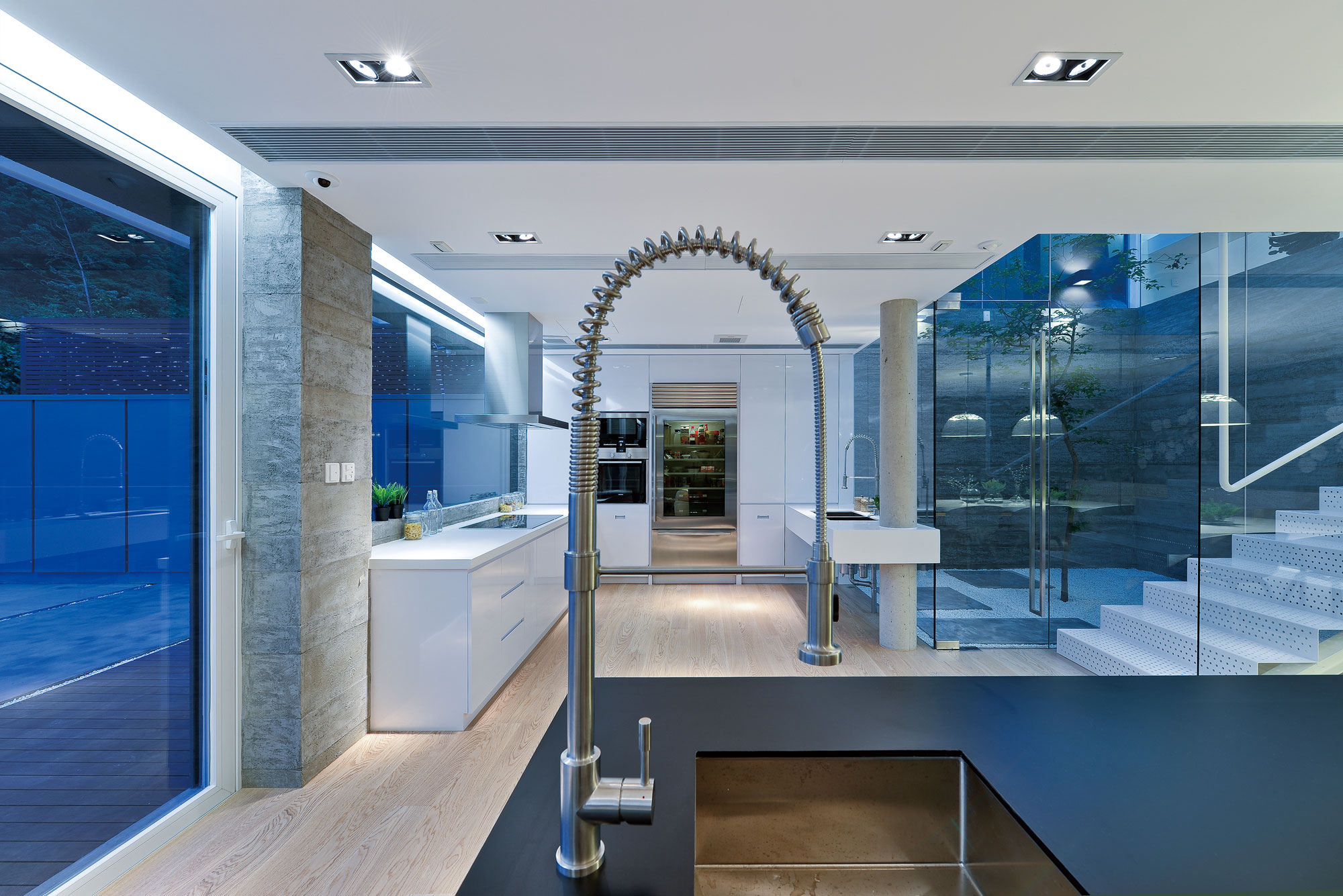 A Bright and Spacious Modern Home for Car Lovers and Enthusiast in Shatin, Hong Kong by Millimeter Interior Design (7)