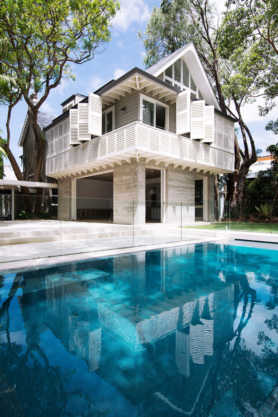 A Charming Contemporary Home with Lush Garden and Pool in Paddington by Luigi Rosselli (1)