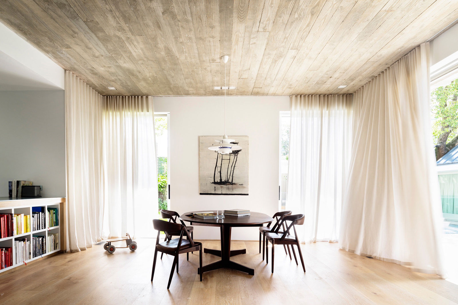 A Charming Contemporary Home with Lush Garden and Pool in Paddington by Luigi Rosselli (7)