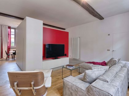 A Chic Contemporary Apartment with Red, Black and White Interiors in Turin, Italy by Archisbang (4)