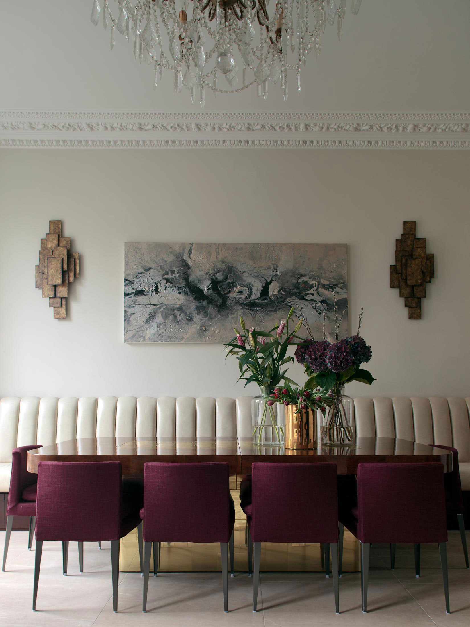 A Chic and Stylish Contemporary House in London, England by Staffan Tollgard Design Group (9)