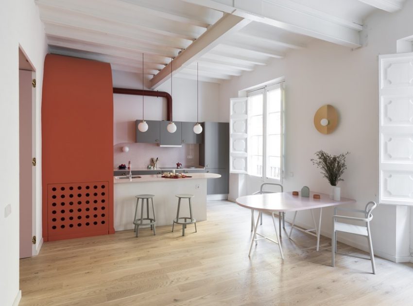 A Colorful, Vibrant Apartment for a Young Woman in Barcelona by CaSA - Colombo and Serboli Architecture (1)