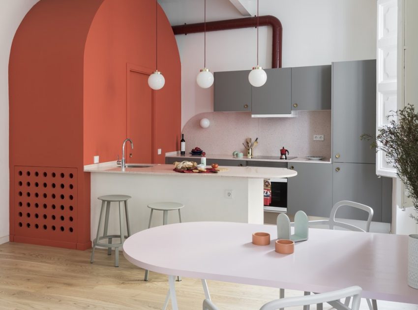A Colorful, Vibrant Apartment for a Young Woman in Barcelona by CaSA - Colombo and Serboli Architecture (2)