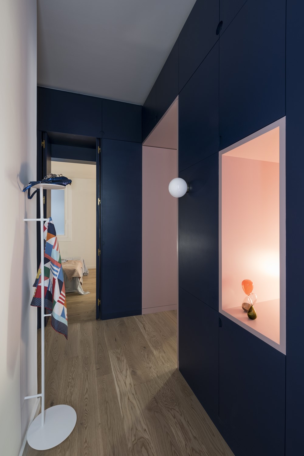 A Colorful, Vibrant Apartment for a Young Woman in Barcelona by CaSA - Colombo and Serboli Architecture (21)