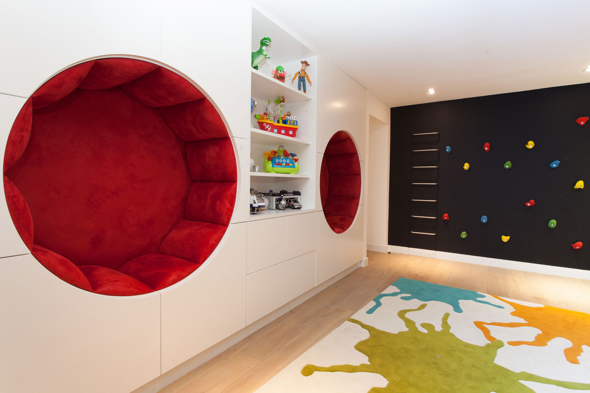 A Colorful and Vibrant Home for a Young and Growing Family in London by Roselind Wilson Design (11)
