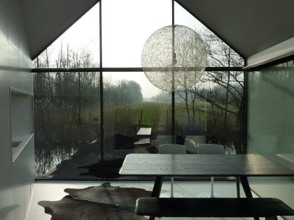 A Comfortable and Cozy House with Wonderful Views in the Loosdrechtse Plas by 2by4-architects (15)