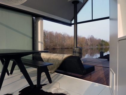 A Comfortable and Cozy House with Wonderful Views in the Loosdrechtse Plas by 2by4-architects (16)